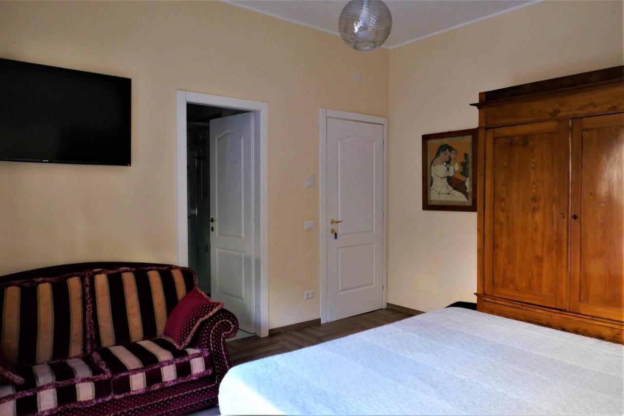 La Tana Di Sofia Pensionat 2*